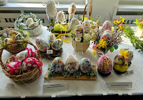 pomalowane i udekorowane jajka wielkanocne
